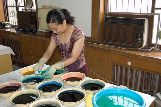 Dyeing Silk